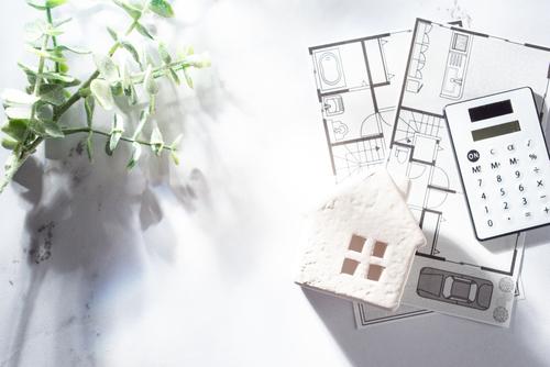 Can mileage be included in the moving expense calculation?